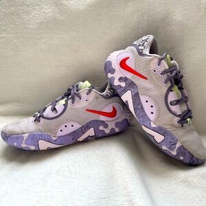 PG6. Violet frost color. Men’s size 8.